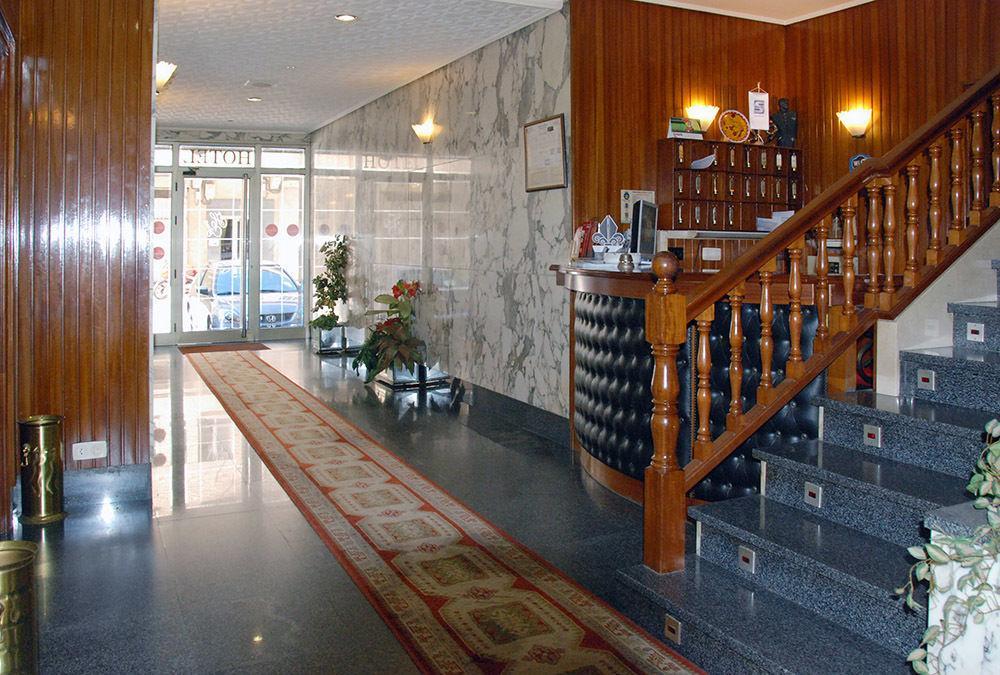 Hotel America แฟร์โรล ภายนอก รูปภาพ