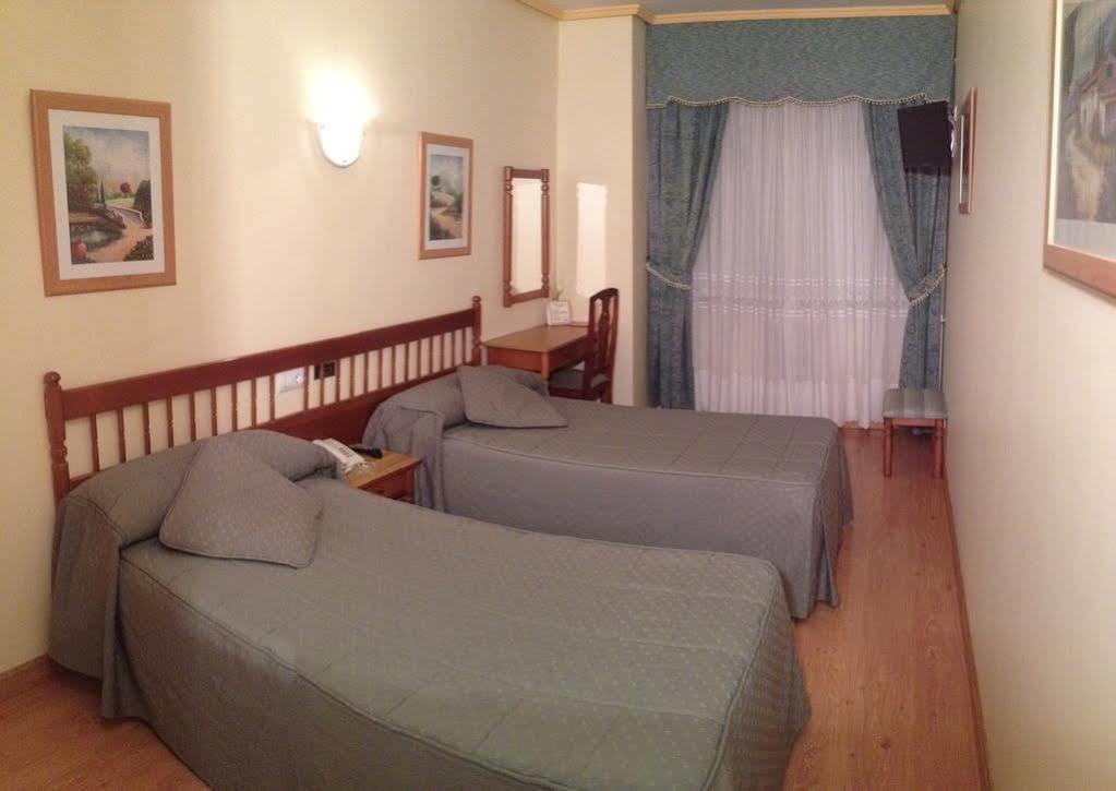 Hotel America แฟร์โรล ภายนอก รูปภาพ